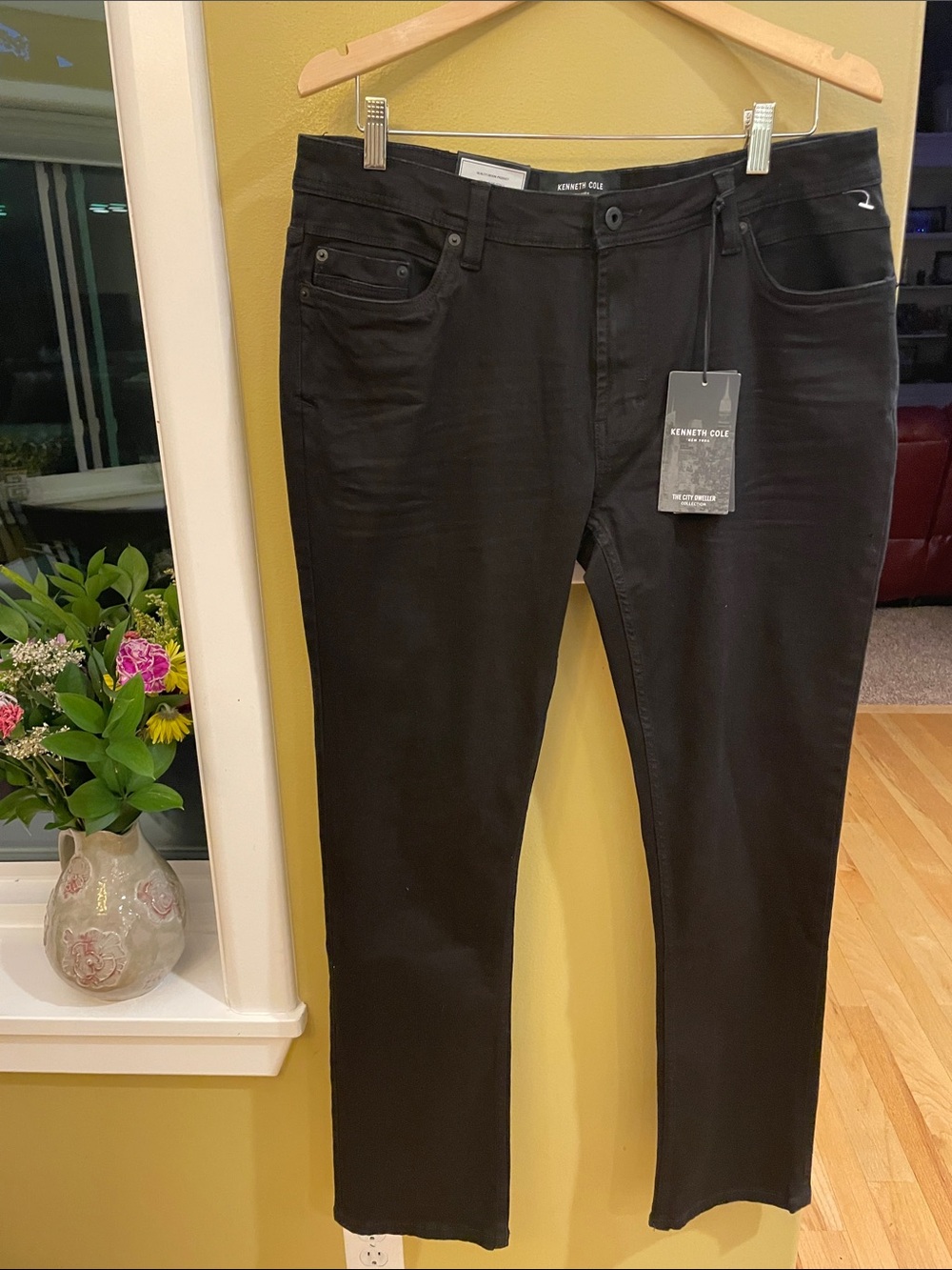NWT Kenneth Cole Slim Straight Black Men’s Jeans